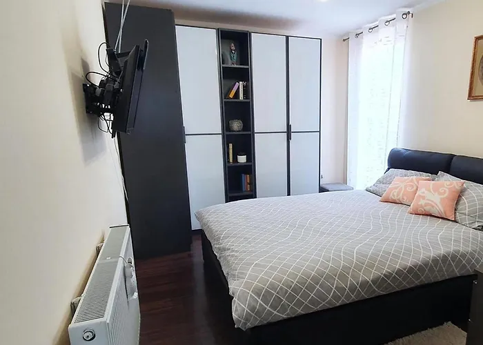 Apartments Tb